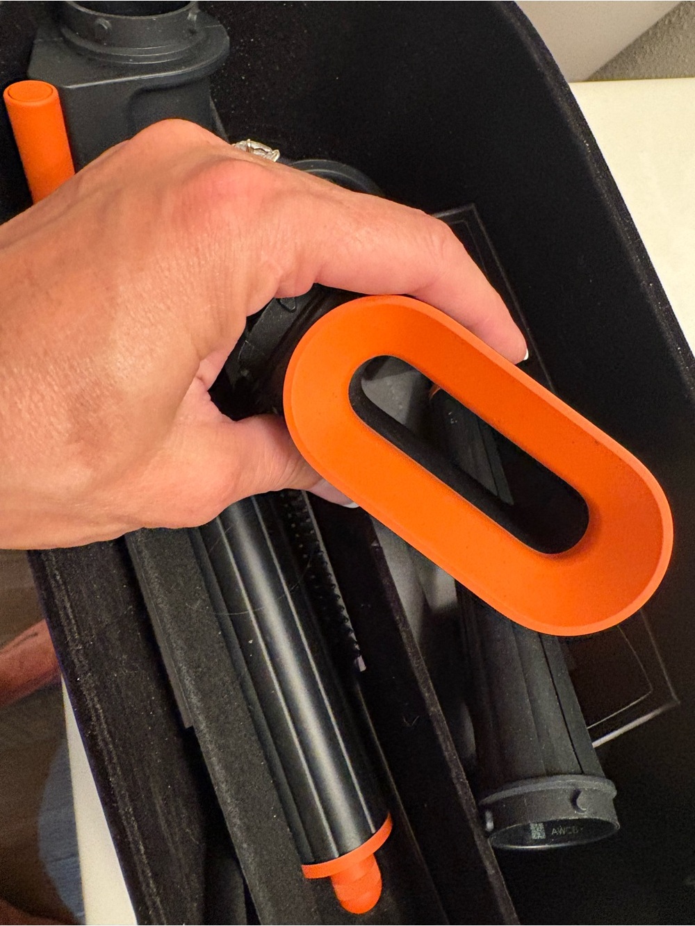 Dyson Airwrap i.d. Multi-Styler in blue and orange - Picture 7 of 12